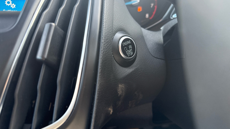 Ford Focus 1.0 EcoBoost 125 Titanium 5dr Petrol Hatchback